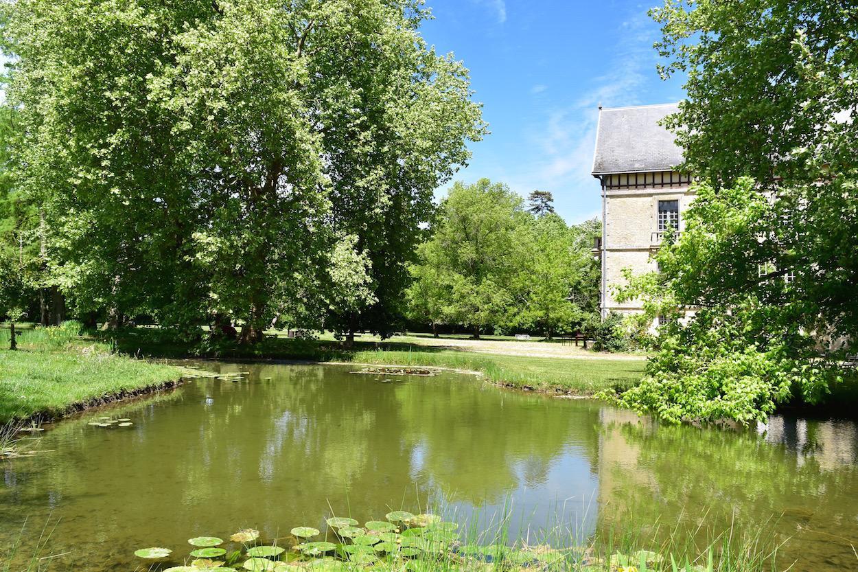 Bed and Breakfast Manoir De Plaisance Benon Exterior foto