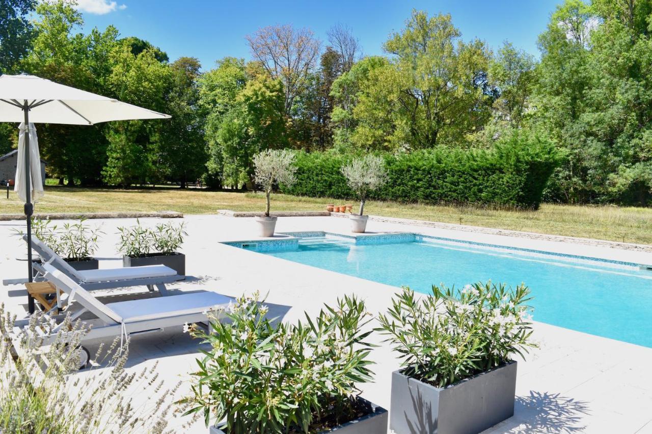 Bed and Breakfast Manoir De Plaisance Benon Exterior foto