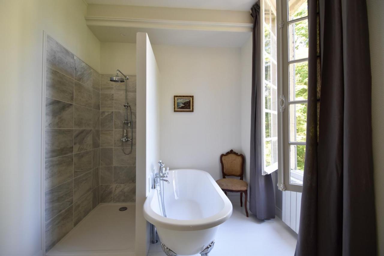 Bed and Breakfast Manoir De Plaisance Benon Exterior foto